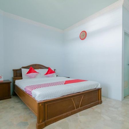 Oyo 2858 Vafa Guesthouse Cianjur Bagian luar foto