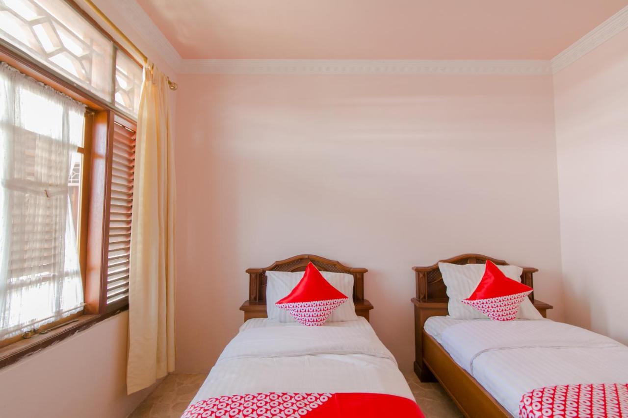 Oyo 2858 Vafa Guesthouse Cianjur Bagian luar foto