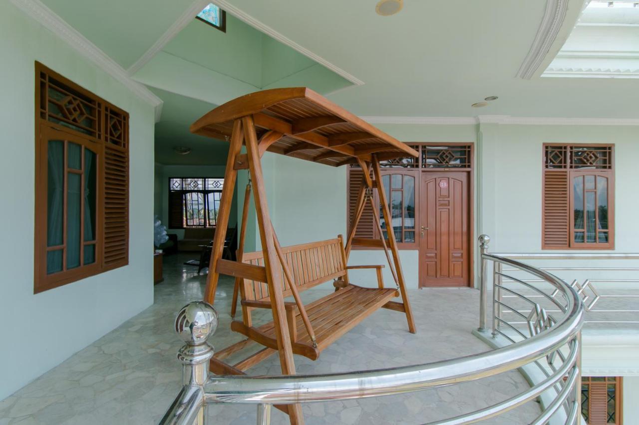 Oyo 2858 Vafa Guesthouse Cianjur Bagian luar foto