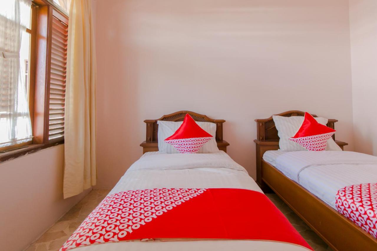Oyo 2858 Vafa Guesthouse Cianjur Bagian luar foto