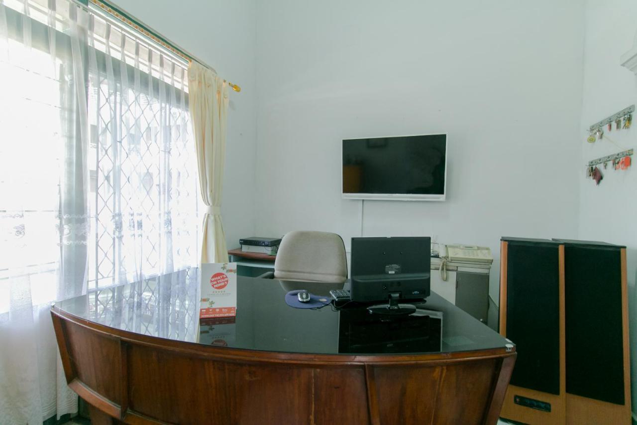 Oyo 2858 Vafa Guesthouse Cianjur Bagian luar foto