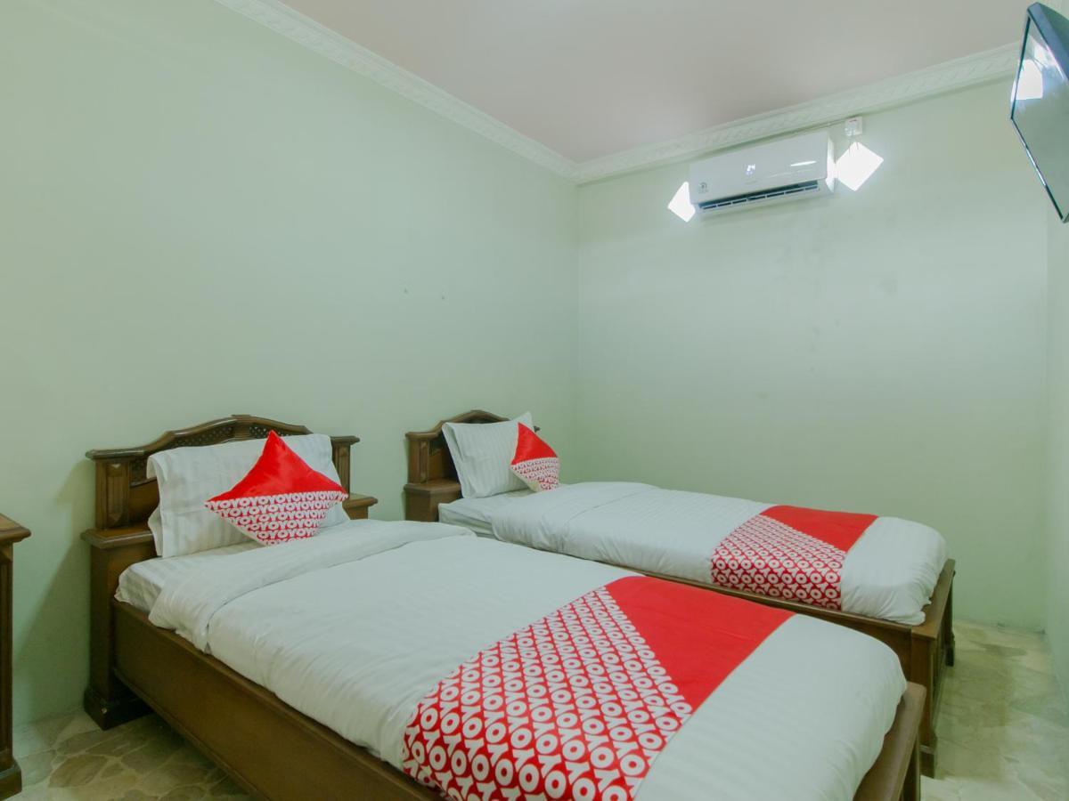 Oyo 2858 Vafa Guesthouse Cianjur Bagian luar foto